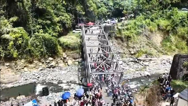 Viral! Warga Patungan Rp1 Miliar Bangun Jembatan, Lambannya Penanganan Pemerintah Disorot